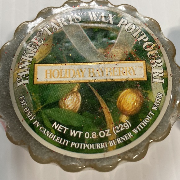 2 Yankee Candle Tarts HOLIDAY BAYBERRY NEW 0.8 oz each - Picture 4 of 7